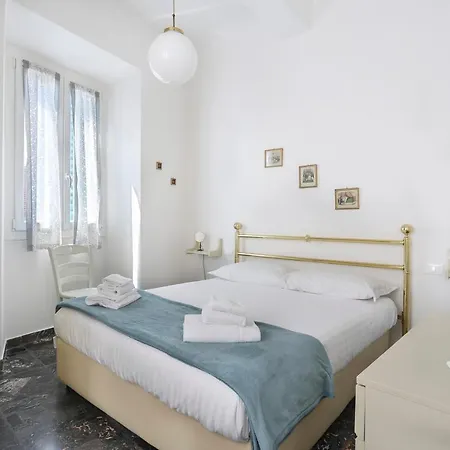 Le Grazie In Superb Location *