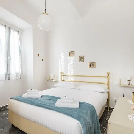 Le Grazie In Superb Location *